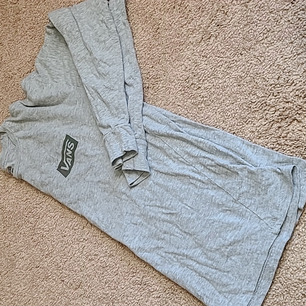 $6 ADD TO BUNDLE TO LOWER PRICE Vans  Mens Shirt